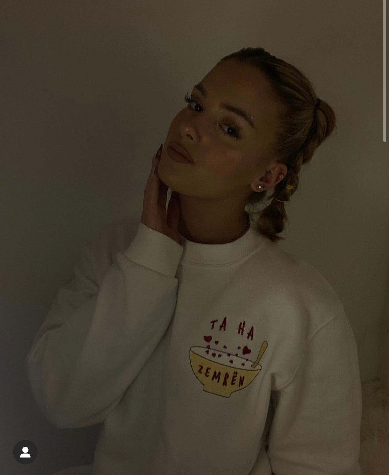 TA HA ZEMRËN Embroidered Crew Neck Sweatshirt